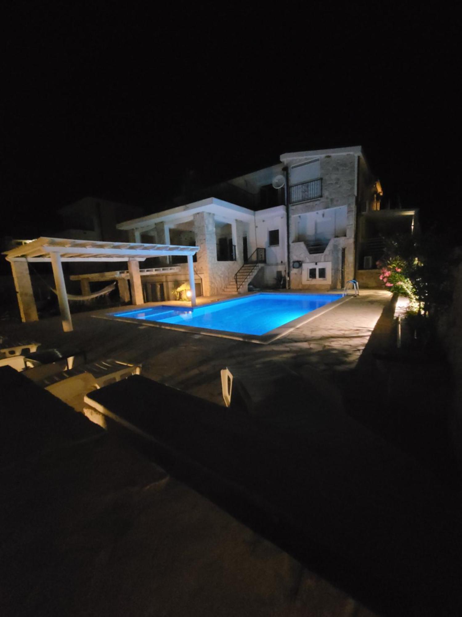 Villa Bosna Near Dubrovnik Very Beautiful Villa Entirely Privatized Swimming Pool, Jacuzzi, Sauna, Billiard, Ping-Pong Ivanica Luaran gambar